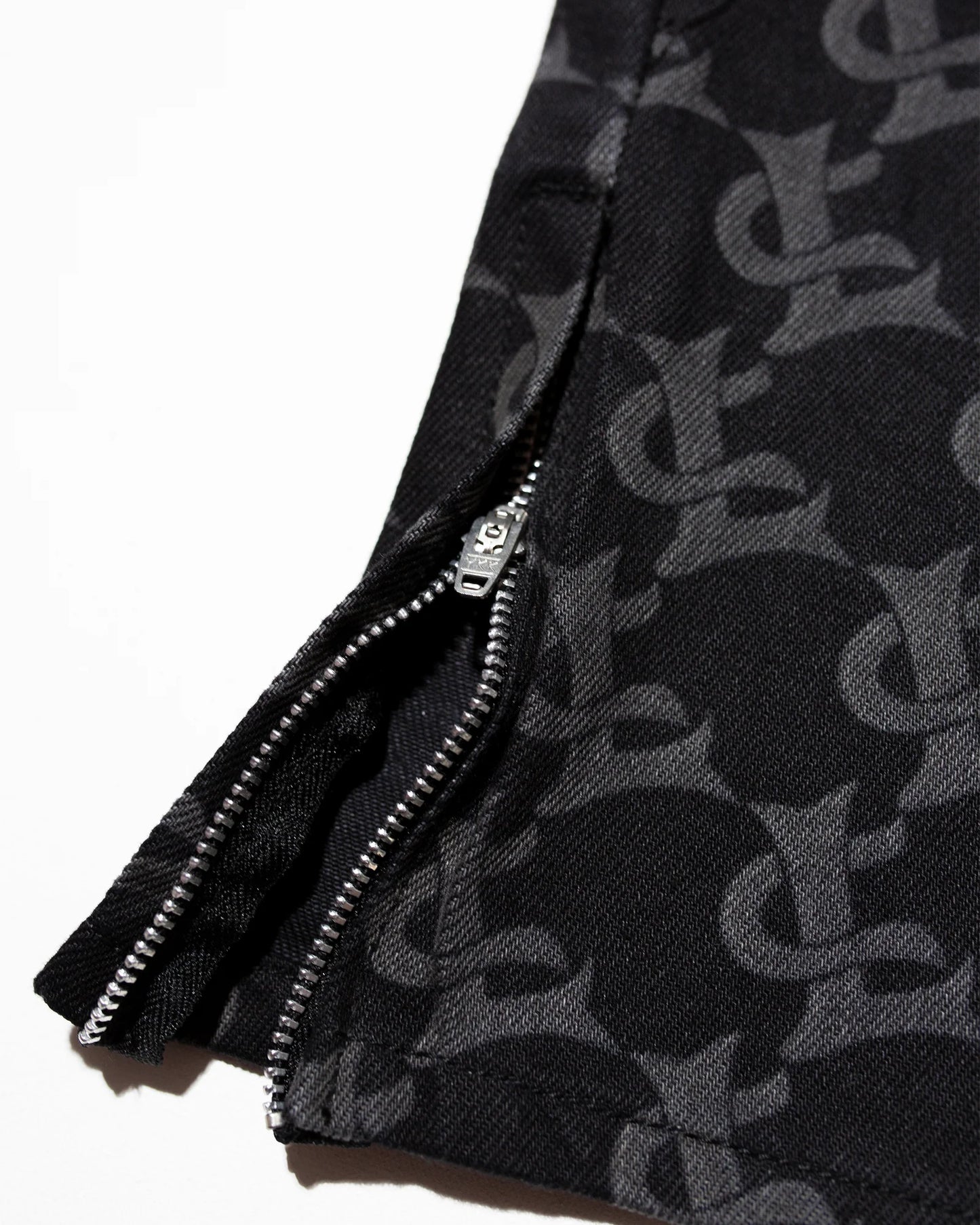 CL MONOGRAM DENIM JEANS